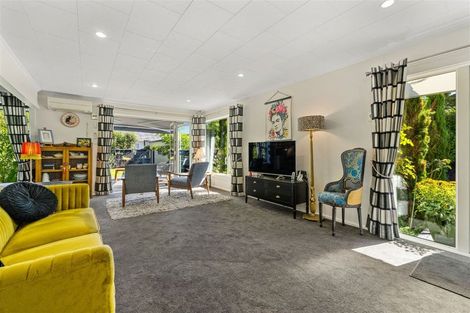 Photo of property in 63 Grahams Road, Burnside, Christchurch, 8041