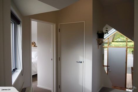 Photo of property in 8 Rhodesvale Terrace, Cashmere, Christchurch, 8022