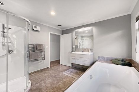 Photo of property in 12 Lacebark Drive, Kinloch, Taupo, 3377