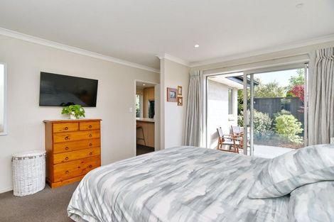 Photo of property in 6 Brantholme Place, Rangiora, 7400