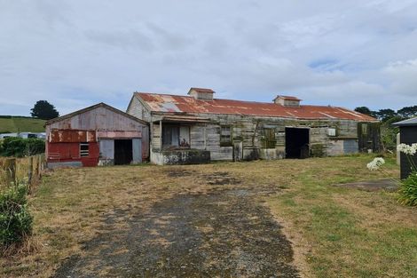 Photo of property in Dwg & Ex Dairy Factory, 25 Old Normanby Road, Okaiawa, Hawera, 4678