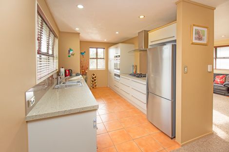Photo of property in 15 Hillcrest Road, Hatfields Beach, Orewa, 0931