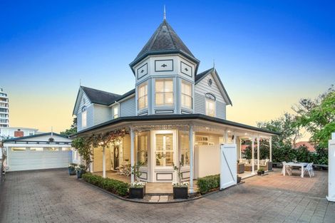 Photo of property in 43b Stanley Road, Stanley Point, Auckland, 0624