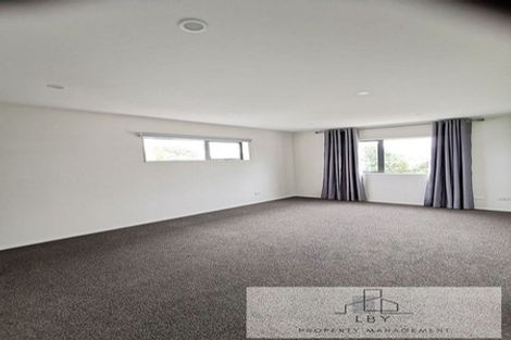Photo of property in 98 Cardiff Road, Pakuranga, Auckland, 2010