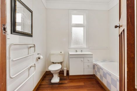 Photo of property in 12 Darlington Terrace, Miramar, Wellington, 6022