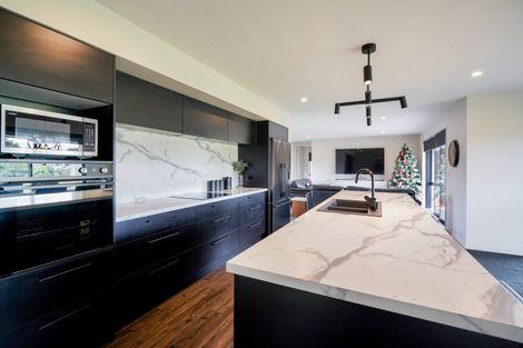 Photo of property in 14 Kakariki Way, Otatara, Invercargill, 9879