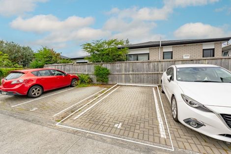 Photo of property in 4/122 Pooks Road, Ranui, Auckland, 0612