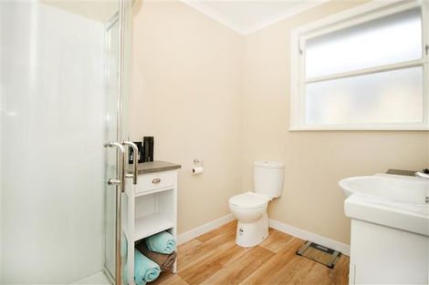 Photo of property in 15 Centennial Drive, Hokowhitu, Palmerston North, 4410