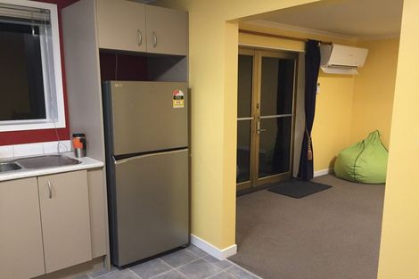 Photo of property in 12 Cheshire Street, Wilton, Wellington, 6012