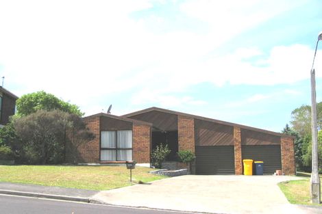 Photo of property in 21 Ronald Macken Place, Windsor Park, Auckland, 0632