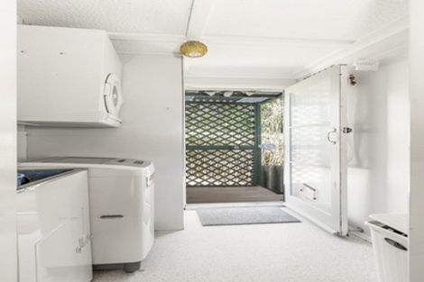 Photo of property in 2/22 Clayburn Road, Glen Eden, Auckland, 0602