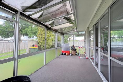 Photo of property in 81 Oakfield Crescent, Pukete, Hamilton, 3200