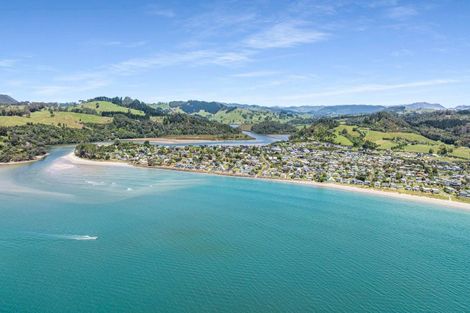 Photo of property in 137 Captain Cook Road, Cooks Beach, Whitianga, 3591
