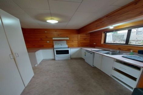 Photo of property in 4/68 West Coast Road, Glen Eden, Auckland, 0602