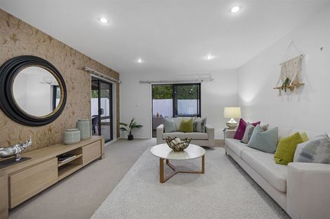 Photo of property in 209a Forrest Hill Road, Forrest Hill, Auckland, 0620