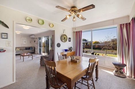 Photo of property in 5 Williams Drive, Te Puke, 3119