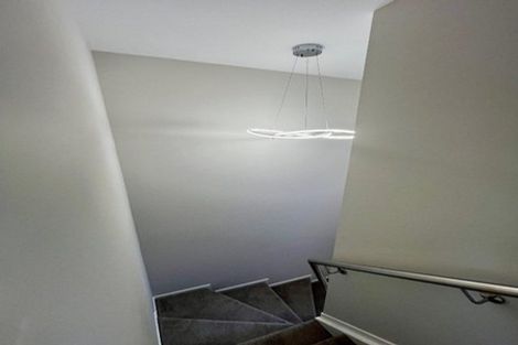 Photo of property in 14d Serjeant Street, Henderson, Auckland, 0612