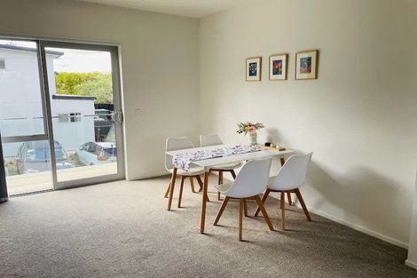 Photo of property in 55a Edmonton Road, Henderson, Auckland, 0612