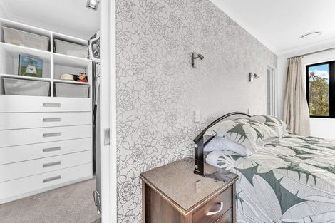 Photo of property in 37 Vincent Street, Waterloo, Lower Hutt, 5011
