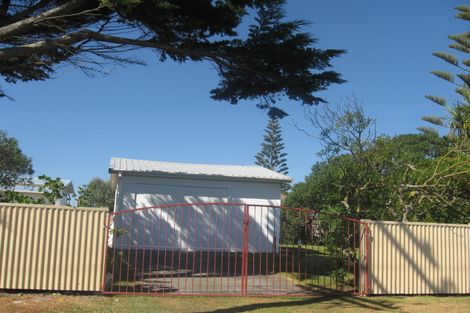 Photo of property in 339 Pukehina Parade, Pukehina, 3189