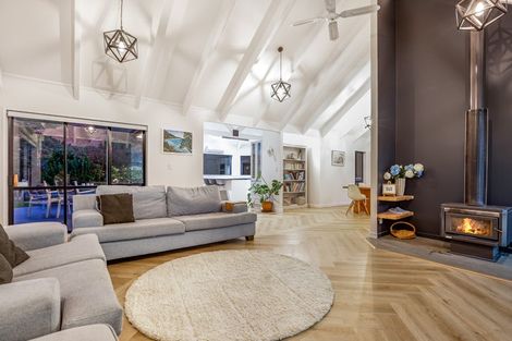 Photo of property in 274 Valley Road, Paraparaumu, 5032