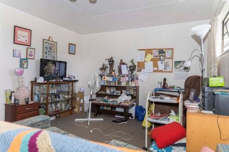 Photo of property in 2/28 Miller Street, Dannevirke, 4930