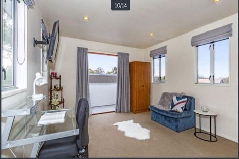 Photo of property in 10 Godfrey Place, Ilam, Christchurch, 8041