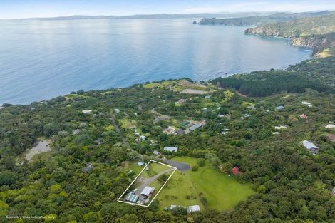 Photo of property in 20 Puriri Place, Tuateawa, Coromandel, 3583