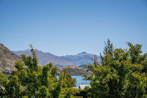 Photo of property in 166b Beacon Point Road, Wanaka, 9305