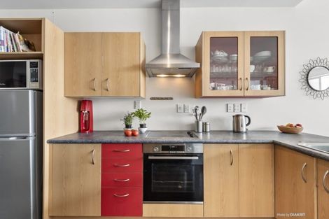 Photo of property in De Vere Apartments, 9/23 Tennyson Street, Te Aro, Wellington, 6011