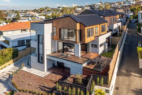 Photo of property in 20 Beach Road, Castor Bay, Auckland, 0620