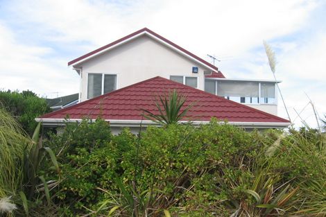 Photo of property in 25 Bowes Crescent, Strathmore Park, Wellington, 6022