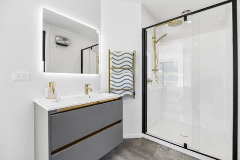 Photo of property in 14 Caroline Way, Abbotsford, 9018