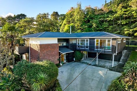 Photo of property in 33 Kairimu Street, Stokes Valley, Lower Hutt, 5019