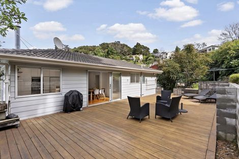 Photo of property in 35 Finn Place, Totara Vale, Auckland, 0629