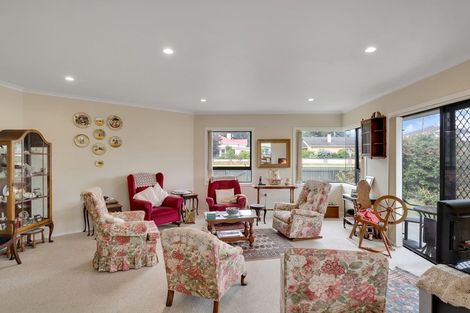 Photo of property in 1/58 Grey Street, Waitara, 4320