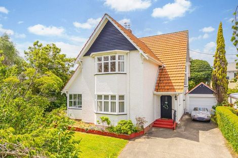 Photo of property in 4 Kent Road, Saint Johns Hill, Whanganui, 4501