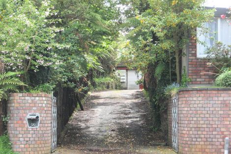 Photo of property in 100 Kawaha Point Road, Kawaha Point, Rotorua, 3010