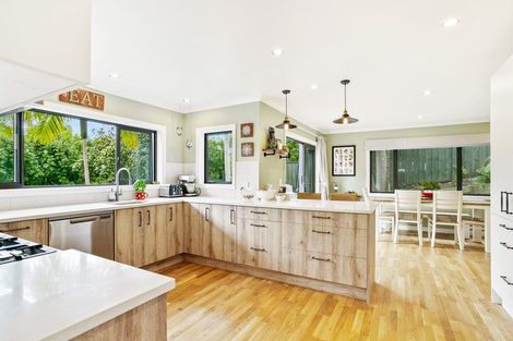 Photo of property in 73j Park Rise, Campbells Bay, Auckland, 0630