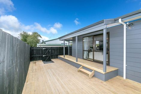 Photo of property in 11 Pringle Place, Nawton, Hamilton, 3200