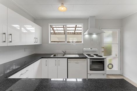 Photo of property in 30 Shanly Street, Brown Owl, Upper Hutt, 5018