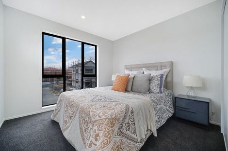 Photo of property in 25 Tukauri Place, Papakura, 2110