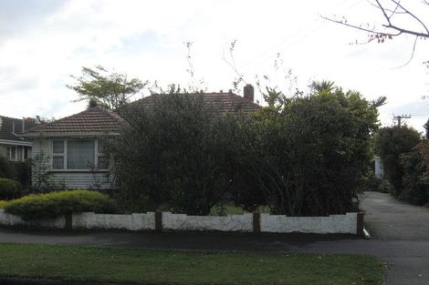 Photo of property in 102 Maidstone Road, Ilam, Christchurch, 8041