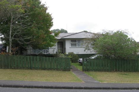 Photo of property in 53 Castleford Street, Green Bay, Auckland, 0604