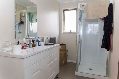 Photo of property in 2/28 Miller Street, Dannevirke, 4930