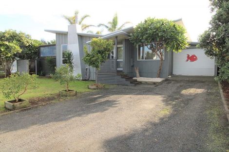 Photo of property in 107 The Fairway, Matarangi, Whitianga, 3592