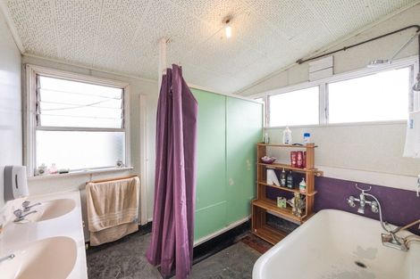 Photo of property in 2a Dundas Road, Sanson, 4817