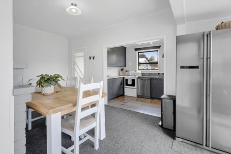 Photo of property in 66 Matai Street, Inglewood, 4330