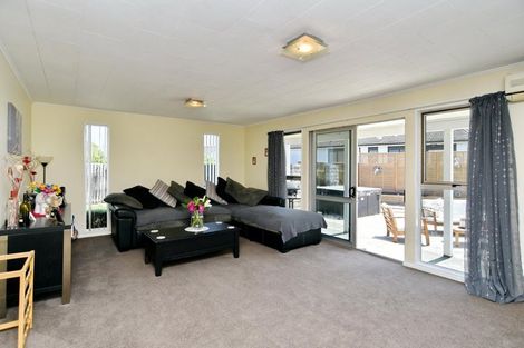 Photo of property in 10 Martyn Street, Rangiora, 7400