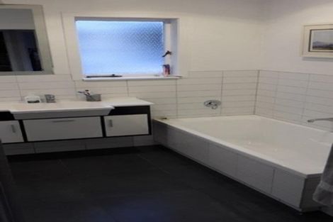 Photo of property in 22 Willow Avenue, Birkenhead, Auckland, 0626